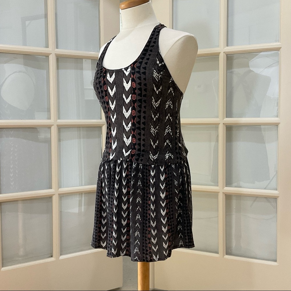Aritzia Wilfred Knit Sleeveless Mini Dress Aztec Print Size S - Picture 7 of 12
